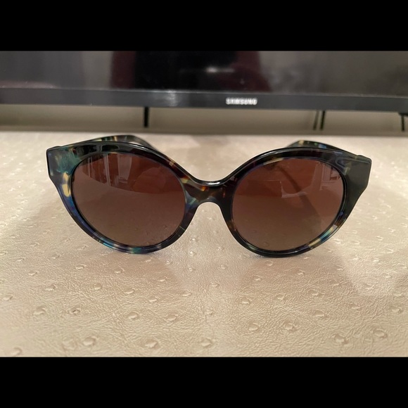 Tory Burch sunglasses - Picture 6 of 8